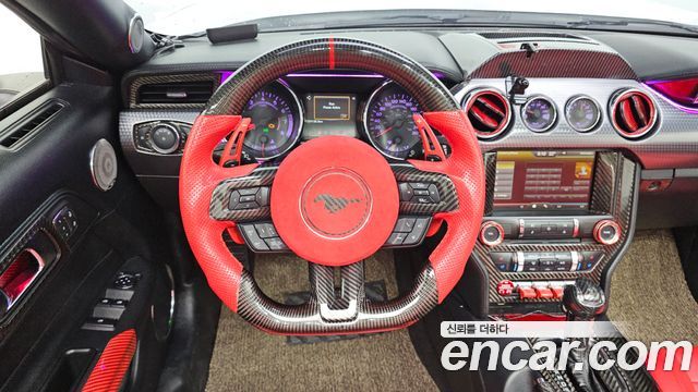 Ford Mustang Convertible 2015 — фото 12