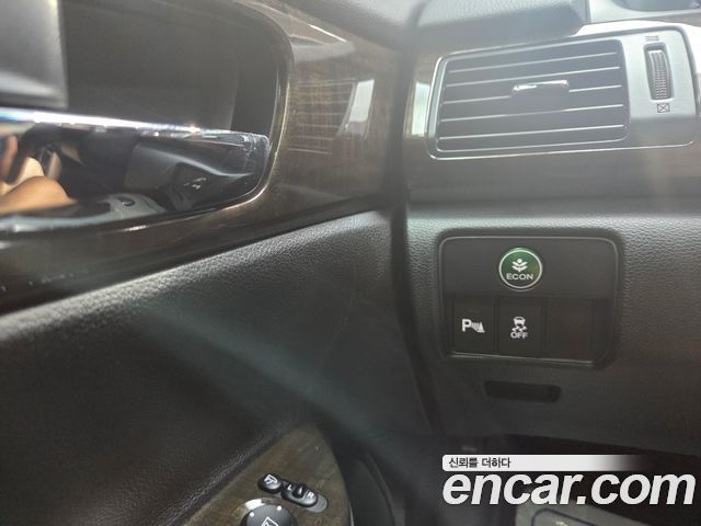 Honda Accord 2.4 9th 2014 — фото 15