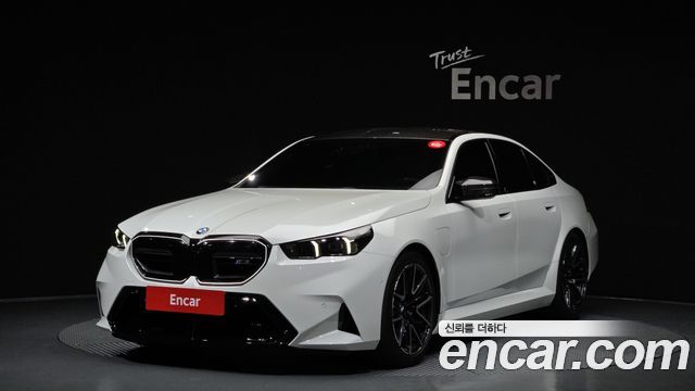 BMW M5 (G90) M5 Sedan