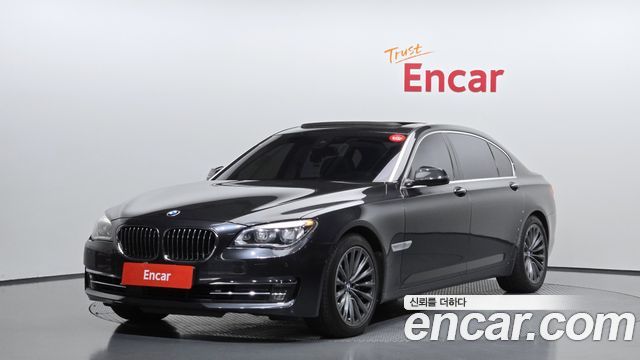 BMW 7 Series (F01) 750Li
