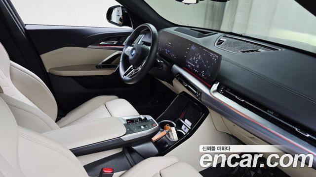 BMW iX2 (U10) eDrive 20 M Sport 2024 — фото 19