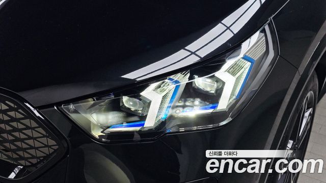 BMW iX2 (U10) eDrive 20 M Sport 2024 — фото 22