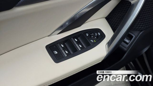 BMW iX2 (U10) eDrive 20 M Sport 2024 — фото 27
