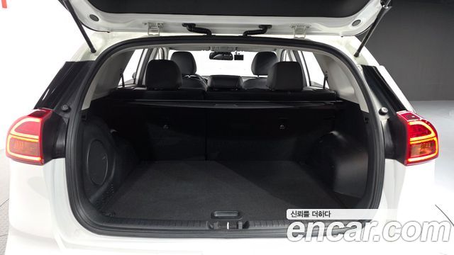 Kia Niro EV Noblesse 2022 — фото 20