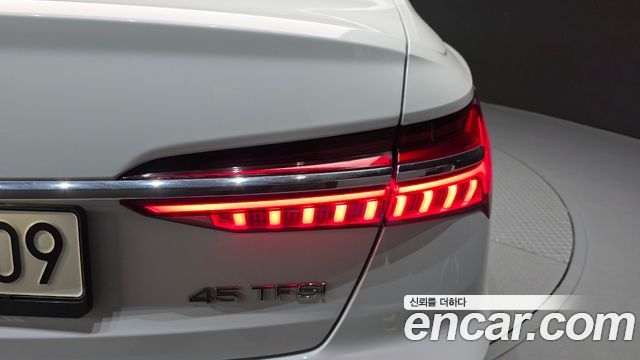 Audi A6 (C8) 45 TFSI 2021 — фото 23