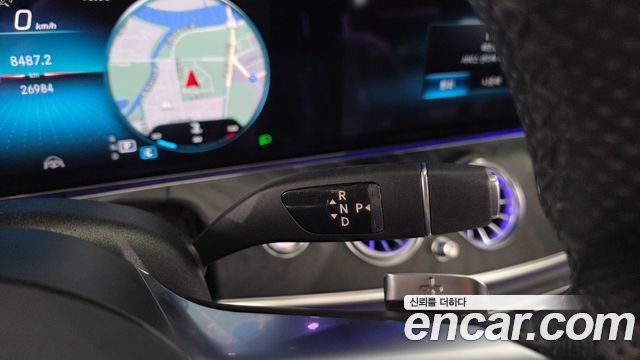 Mercedes-Benz E-Class (W213) E220d 4MATIC AMG Line 2021 — фото 9