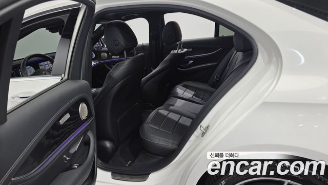 Mercedes-Benz E-Class (W213) E220d 4MATIC AMG Line 2021 — фото 11