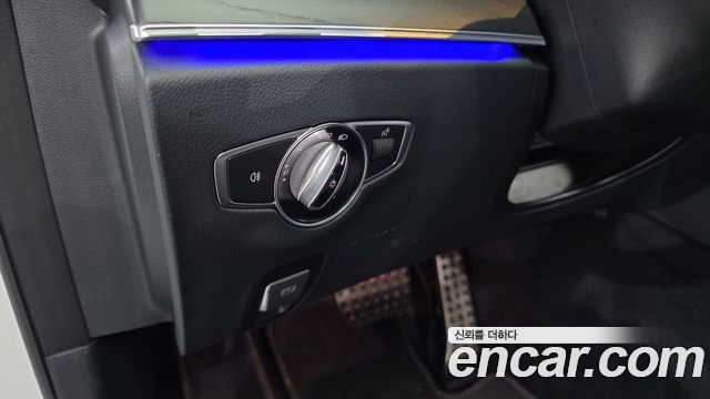 Mercedes-Benz E-Class (W213) E220d 4MATIC AMG Line 2021 — фото 18