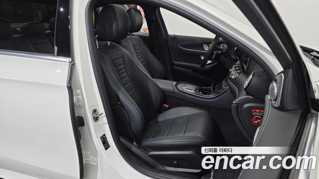 Mercedes-Benz E-Class (W213) E220d 4MATIC AMG Line 2021 — фото 26