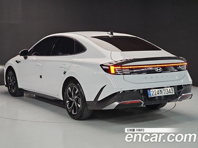 Hyundai Sonata The Edge (DN8) 2.0 Exclusive 2025 — фото 4