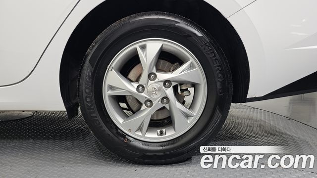 Hyundai Avante (CN7) 1.6 Smart 2023 — фото 21