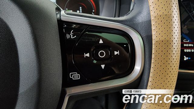 Volvo XC90 (II) T8 Inscription Hybird 2022 — фото 17