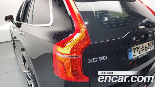 Volvo XC90 (II) T8 Inscription Hybird 2022 — фото 23