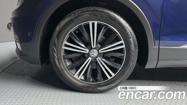 Volkswagen Tiguan (II) 2.0 TDI Prestige 2018 — фото 5