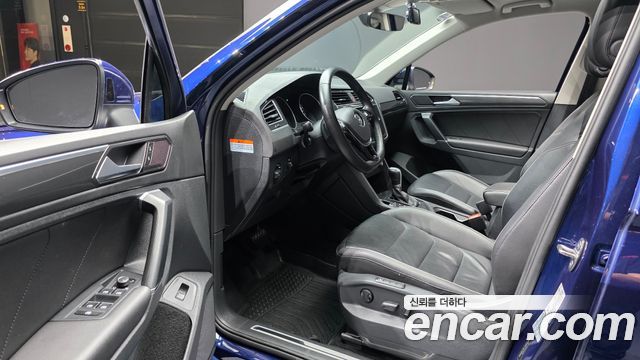 Volkswagen Tiguan (II) 2.0 TDI Prestige 2018 — фото 10