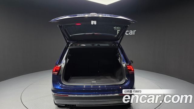 Volkswagen Tiguan (II) 2.0 TDI Prestige 2018 — фото 20
