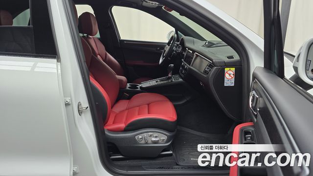 Porsche Macan 2.9 GTS 95B 2020 — фото 26