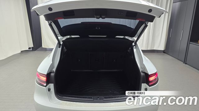 Porsche Macan 2.9 GTS 95B 2020 — фото 29