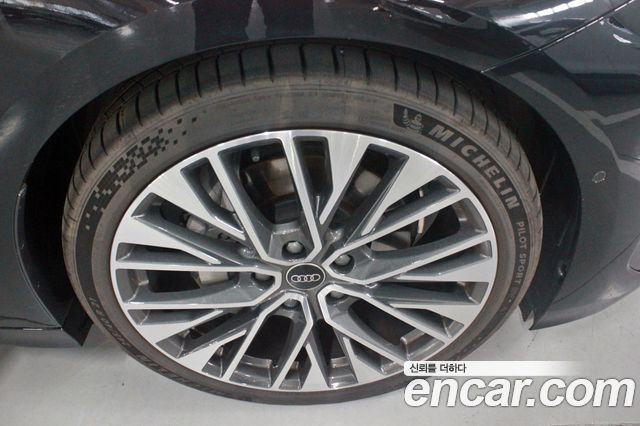 Audi A6 e-tron Performance Advanced 2025 — фото 5