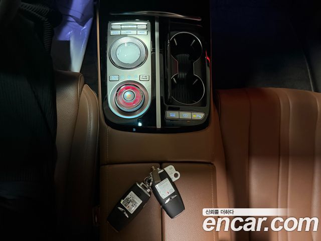 Genesis G80 (RG3) Gasoline 3.5 Turbo 2WD 2022 — фото 10