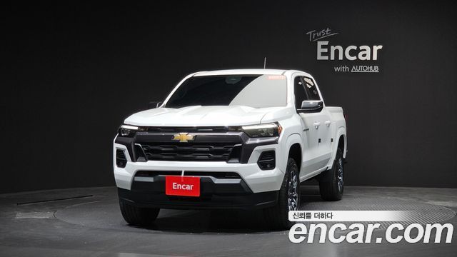 Chevrolet Colorado 2.7 2WD 2023 — фото 3