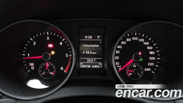 Volkswagen Golf (VI) 1.6 TDI Blue Motion 2012 — фото 8