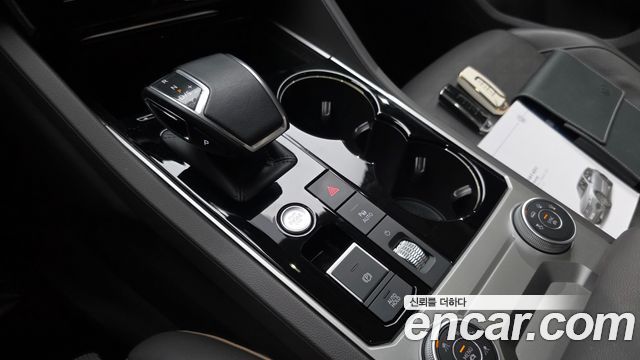 Volkswagen Touareg (III) 3.0 TDI Prestige 2023 — фото 9