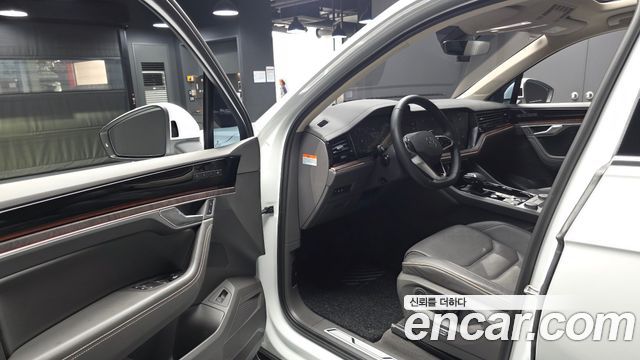 Volkswagen Touareg (III) 3.0 TDI Prestige 2023 — фото 10