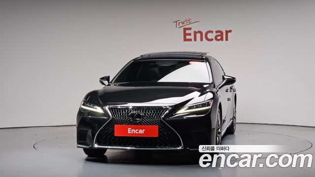 Lexus LS500 (V) 3.5 Platinum AWD 2022 — фото 3