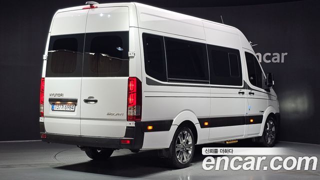 Hyundai Solati 15-seater Luxury 2025 — фото 2