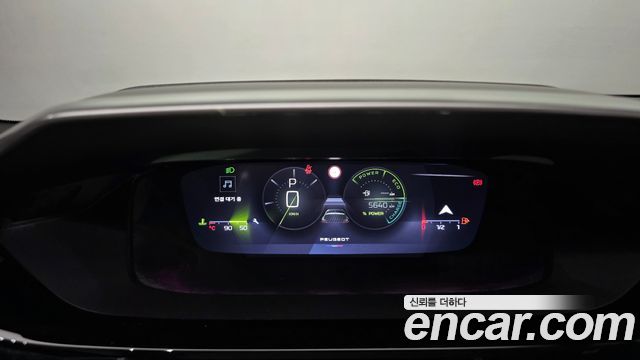 Peugeot 308 (III) 1.2 Hybrid GT 2024 — фото 8