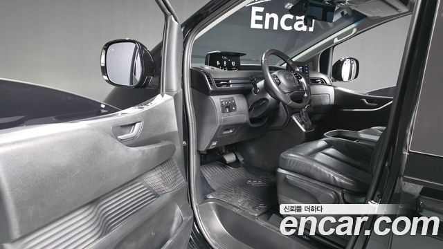 Hyundai Staria Cargo 5-Seater Modern 2022 — фото 10
