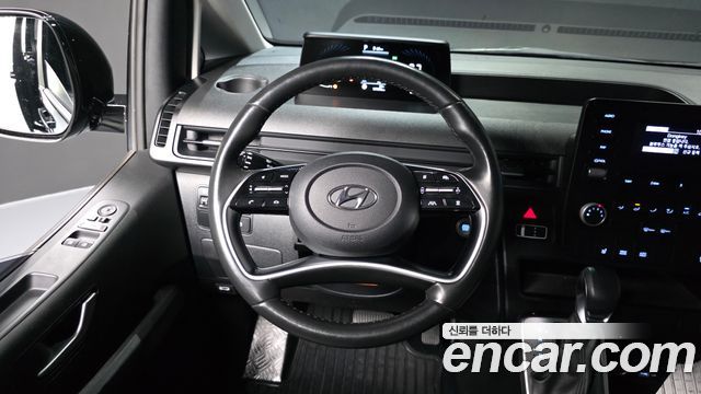 Hyundai Staria Cargo 5-Seater Modern 2022 — фото 13