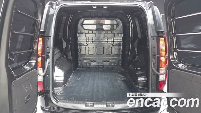 Hyundai Staria Cargo 5-Seater Modern 2022 — фото 20
