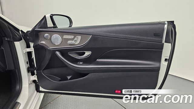 Mercedes-Benz E-Class (W213) E450 4MATIC Cabriolet 2019 — фото 31