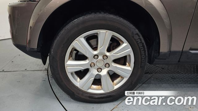 Land Rover Discovery 4 3.0 SDV6 SE 2015 — фото 5