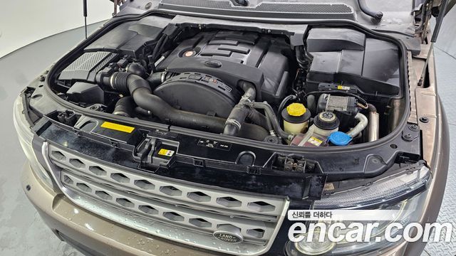 Land Rover Discovery 4 3.0 SDV6 SE 2015 — фото 6
