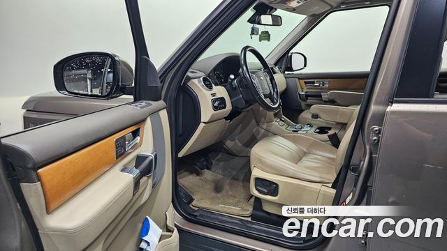Land Rover Discovery 4 3.0 SDV6 SE 2015 — фото 10