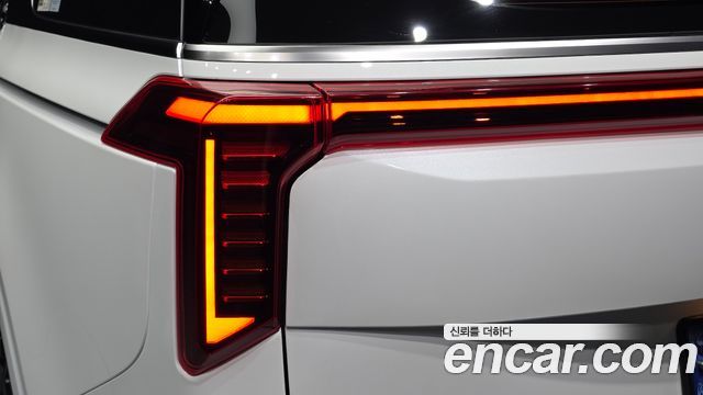 Kia Carnival (IV) Gasoline 9-Seater Hi Limousine (7-seater Limousine(Special vehicle) 2024 — фото 23