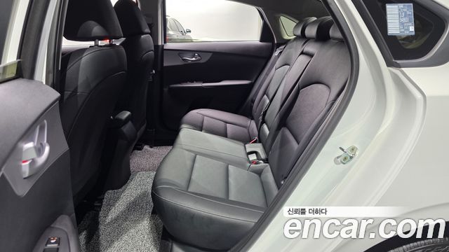 Kia K3 (II) 1.6 Prestige 2022 — фото 15
