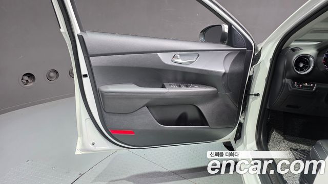 Kia K3 (II) 1.6 Prestige 2022 — фото 30