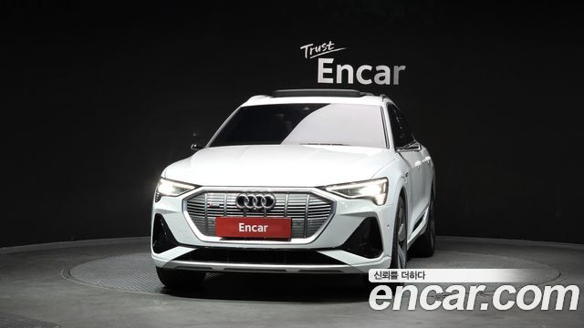 Audi e-tron 55 Quattro Sportback 2021 — фото 3