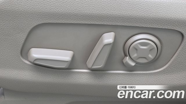 Kia Carnival (IV) HEV 7seater Gravity 2025 — фото 31