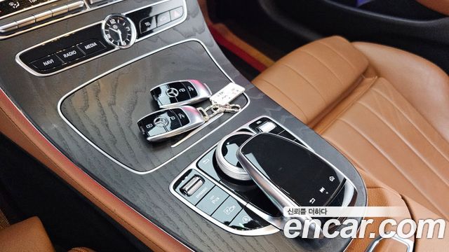 Mercedes-Benz E-Class (W213) E220d Coupe 2020 — фото 17