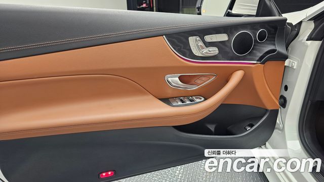 Mercedes-Benz E-Class (W213) E220d Coupe 2020 — фото 24