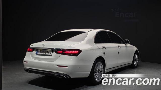 Mercedes-Benz E-Class (W213) E250 Exclusive 2022 — фото 2