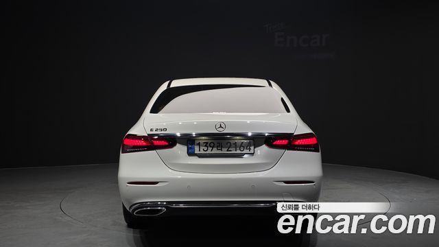 Mercedes-Benz E-Class (W213) E250 Exclusive 2022 — фото 4
