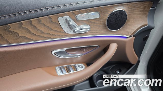 Mercedes-Benz E-Class (W213) E250 Exclusive 2022 — фото 35