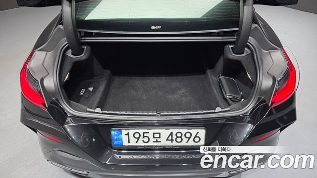 BMW 8 Series (G15) M850i xDrive Gran Coupe 2023 — фото 18