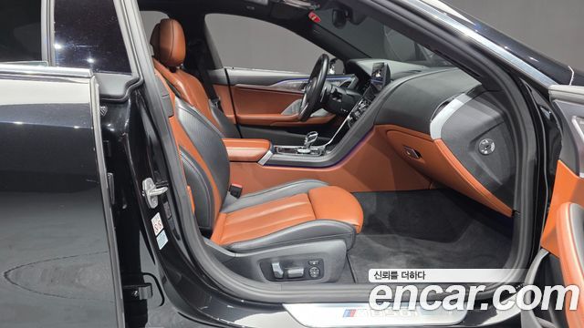 BMW 8 Series (G15) M850i xDrive Gran Coupe 2023 — фото 26